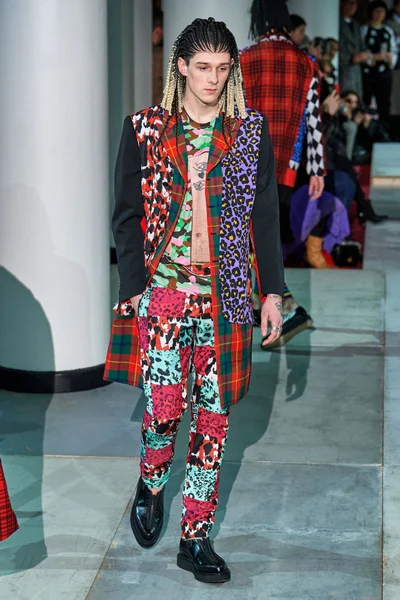 Look 1